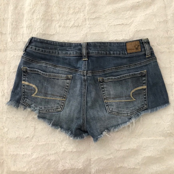 American Eagle low rise shorts - Picture 2 of 5